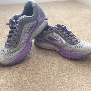 Brooks Ghost 9